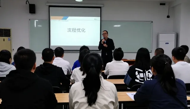 如何通过信息咨询服务提升企业运营效率